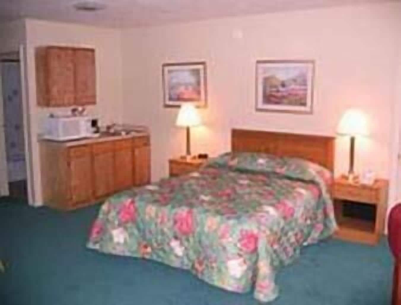 Days Inn By Wyndham New Philadelphia Bilik gambar