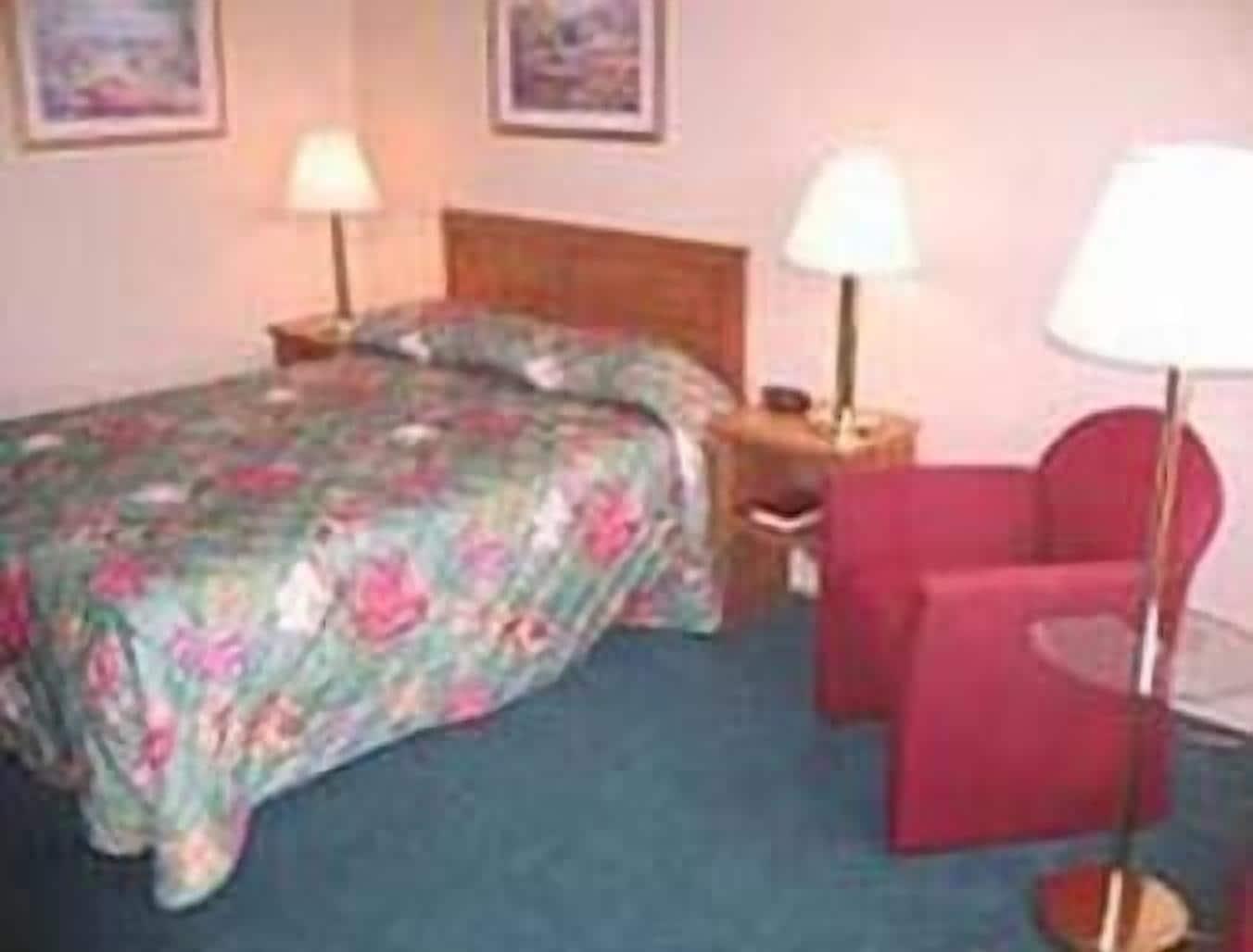 Days Inn By Wyndham New Philadelphia Bilik gambar