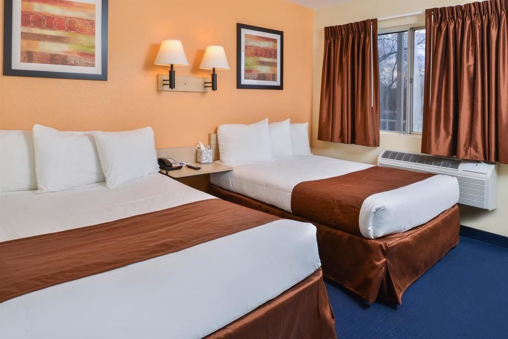 Days Inn By Wyndham New Philadelphia Luaran gambar