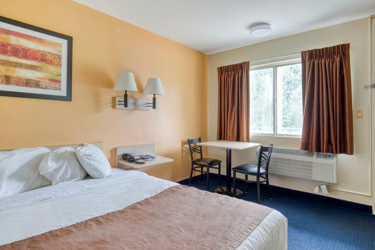 Days Inn By Wyndham New Philadelphia Luaran gambar